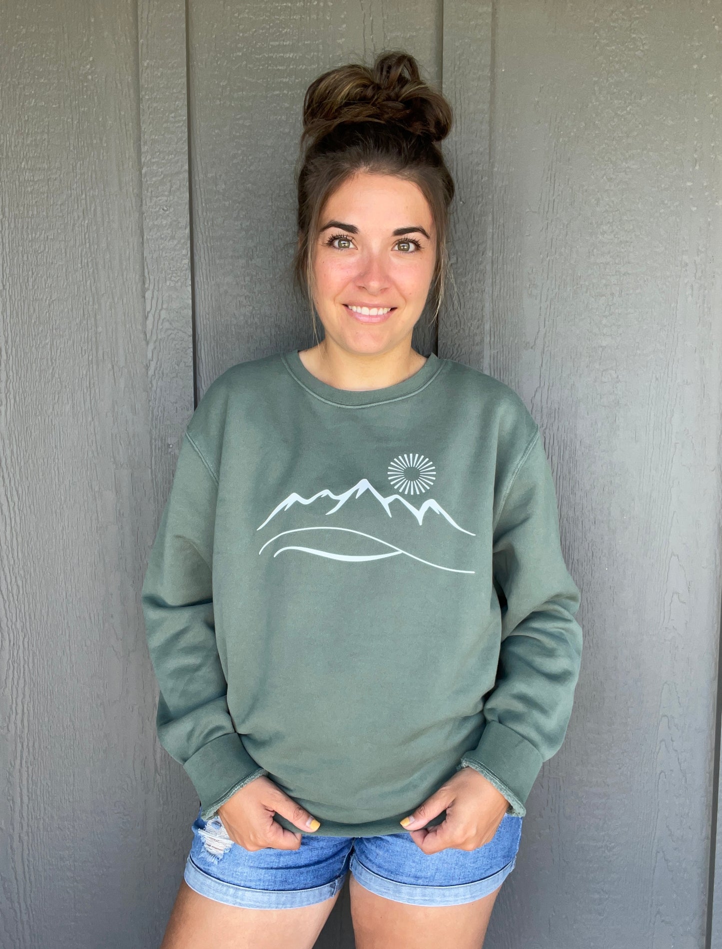 Pine Green Mountain Scene Crewneck