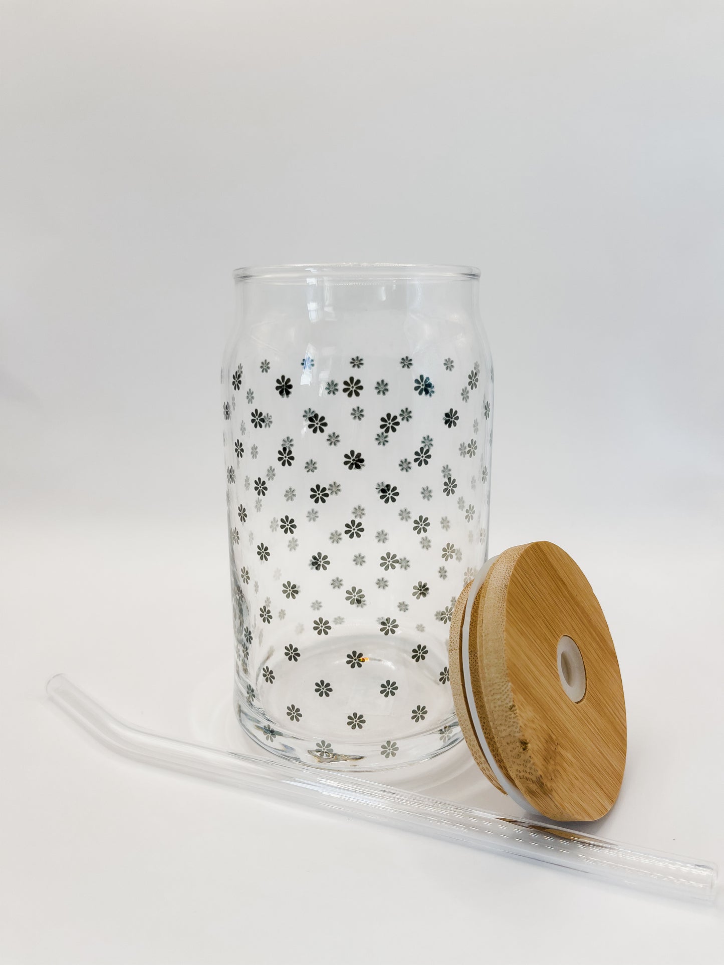 Bold Daisy Clear Glass Cup